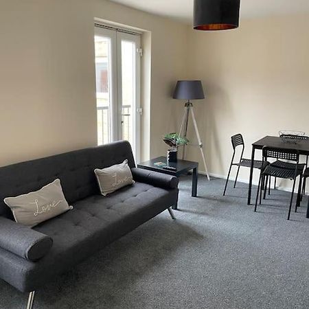 Lovely 1 Bedroom Studio Apartment - Merthyr Tydfil Eksteriør bilde